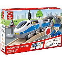 HAPE - Figure 8 Passenger Train Set
