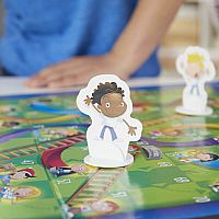 Hasbro Chutes & Ladders Game