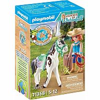 Playmobil Horses of Waterfall: Feeding Time with Ellie and Sawdust