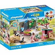 Playmobil My Life: Small Chicken Farm