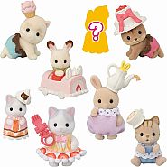 Calico Critters Collectibles: Baking Baby Party Series