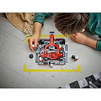 LEGO® City: F1® Pit Stop & Pit Crew with Ferrari Car