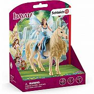 Schleich Bayala Eyela Riding on Golden Unicorn